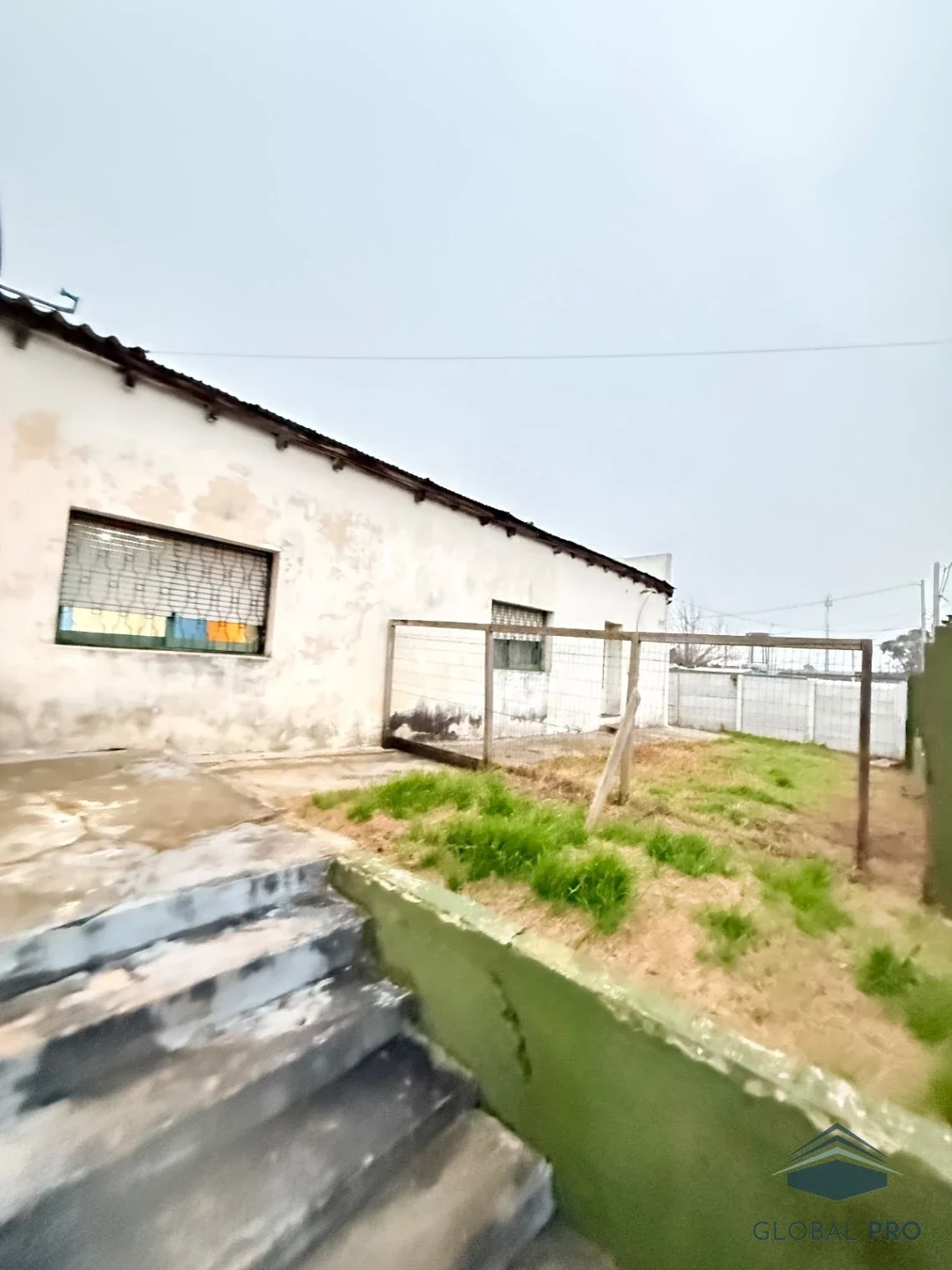 Casa en venta c/ casi 2500 m2 en Nuevo París - Imagen 2