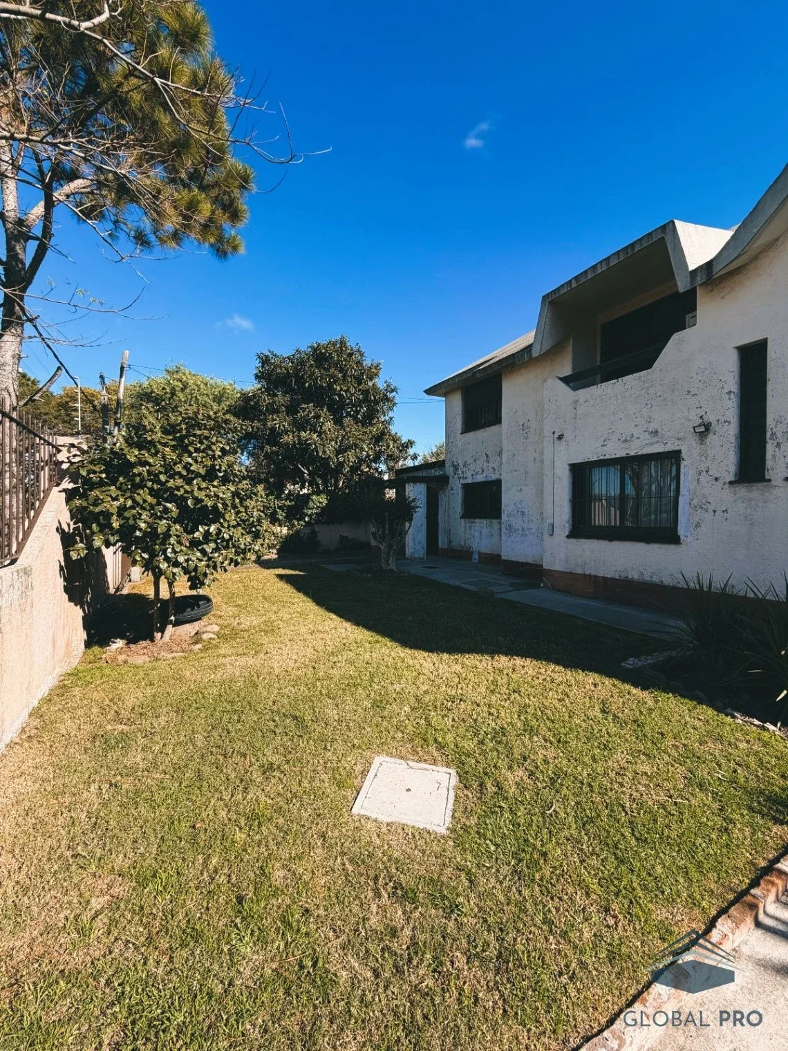 Casa en venta de 4 dormitorios c/ cochera en Carrasco Norte - Imagen 2