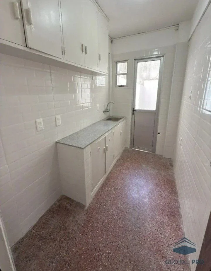 Apartamento en alquiler en Tres Cruces - Imagen 3
