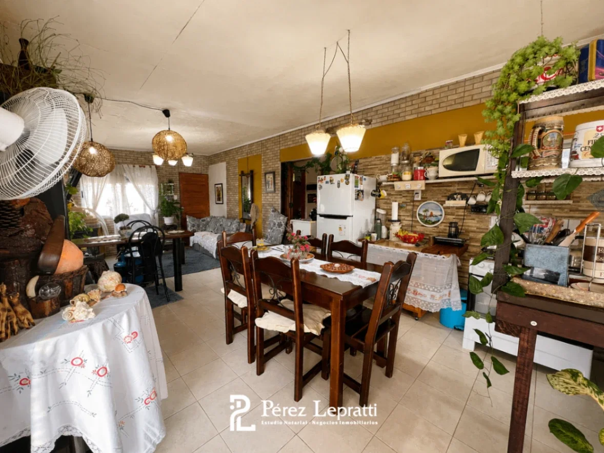 Casa en venta c/ cochera en Nueva Helvecia - Imagen 5