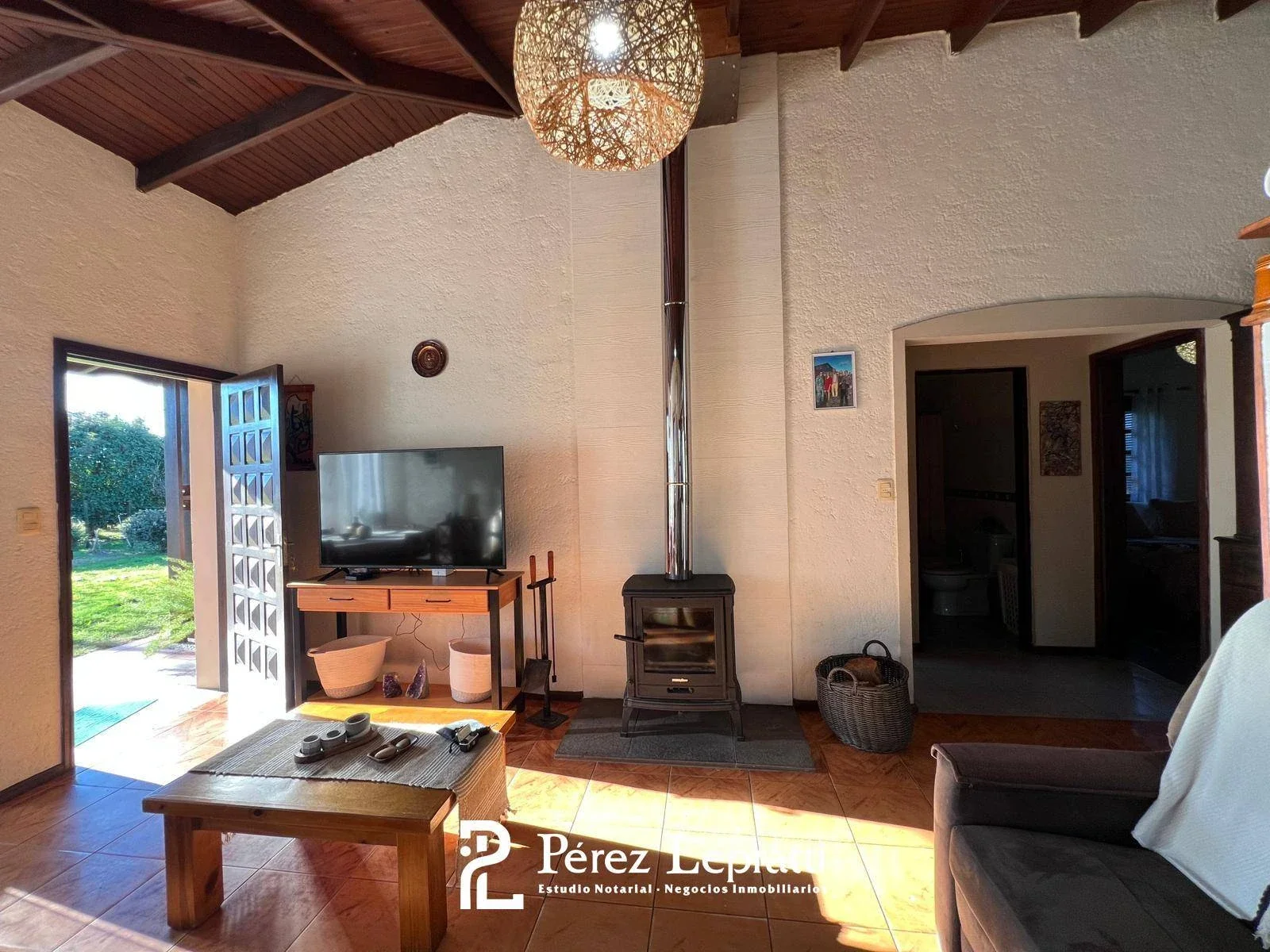 Casa en venta c/ cochera en Nueva Helvecia - Imagen 5