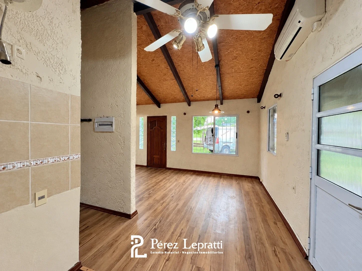 Casa en alquiler c/ cochera en Nueva Helvecia - Imagen 3