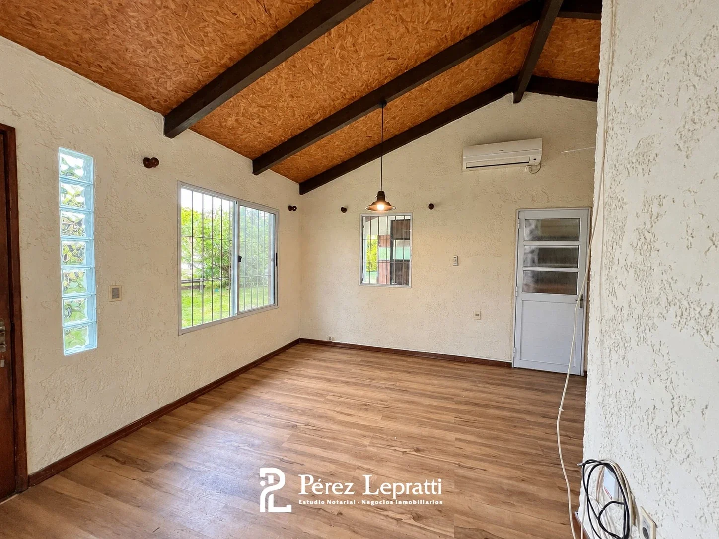 Casa en alquiler c/ cochera en Nueva Helvecia - Imagen 4