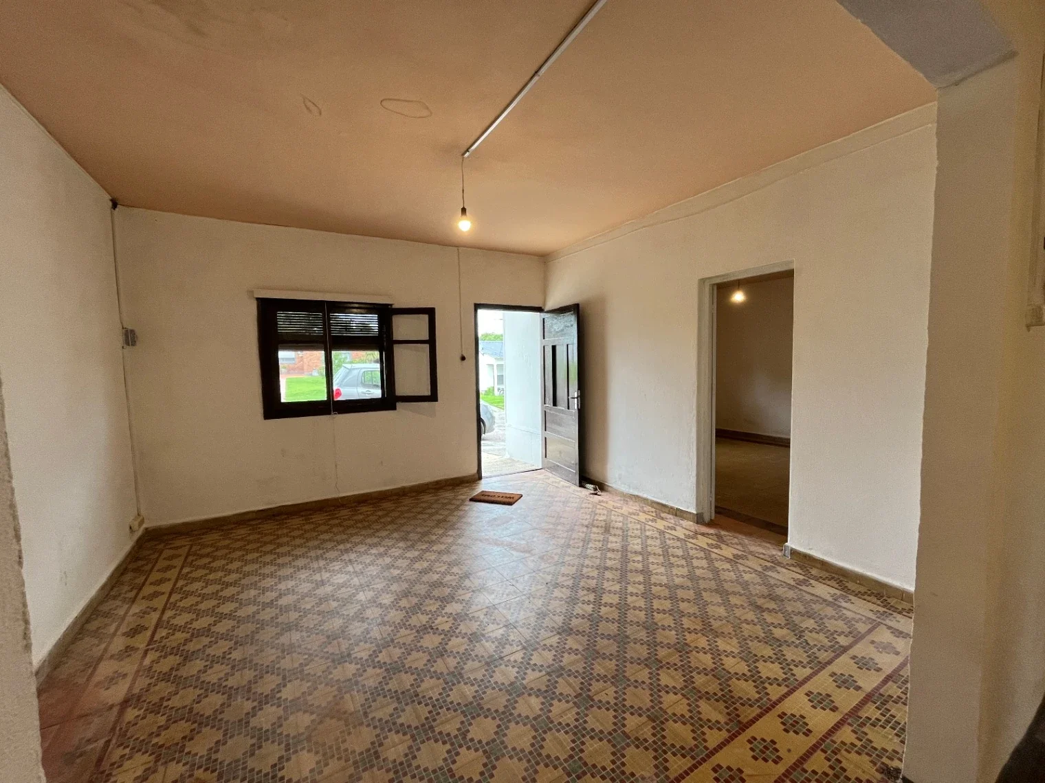 Casa en alquiler de 2 dormitorios en Nueva Helvecia - Imagen 2