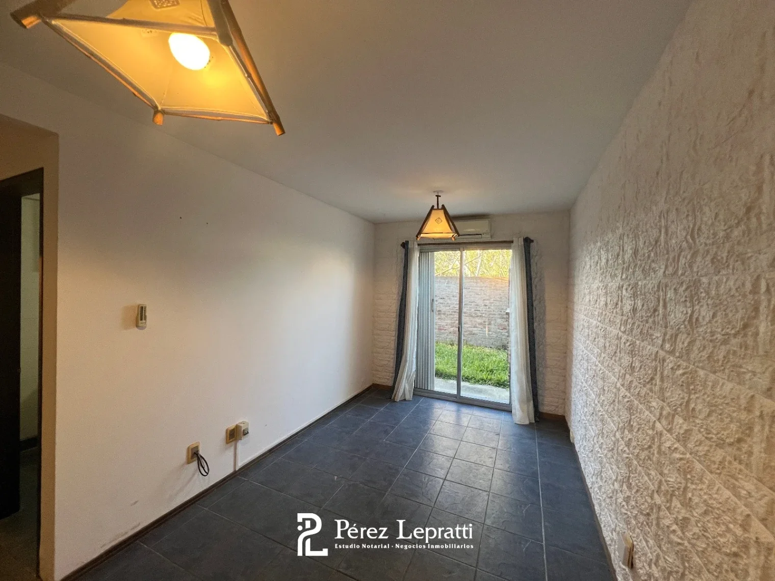 Casa en alquiler c/ cochera en Nueva Helvecia - Imagen 3