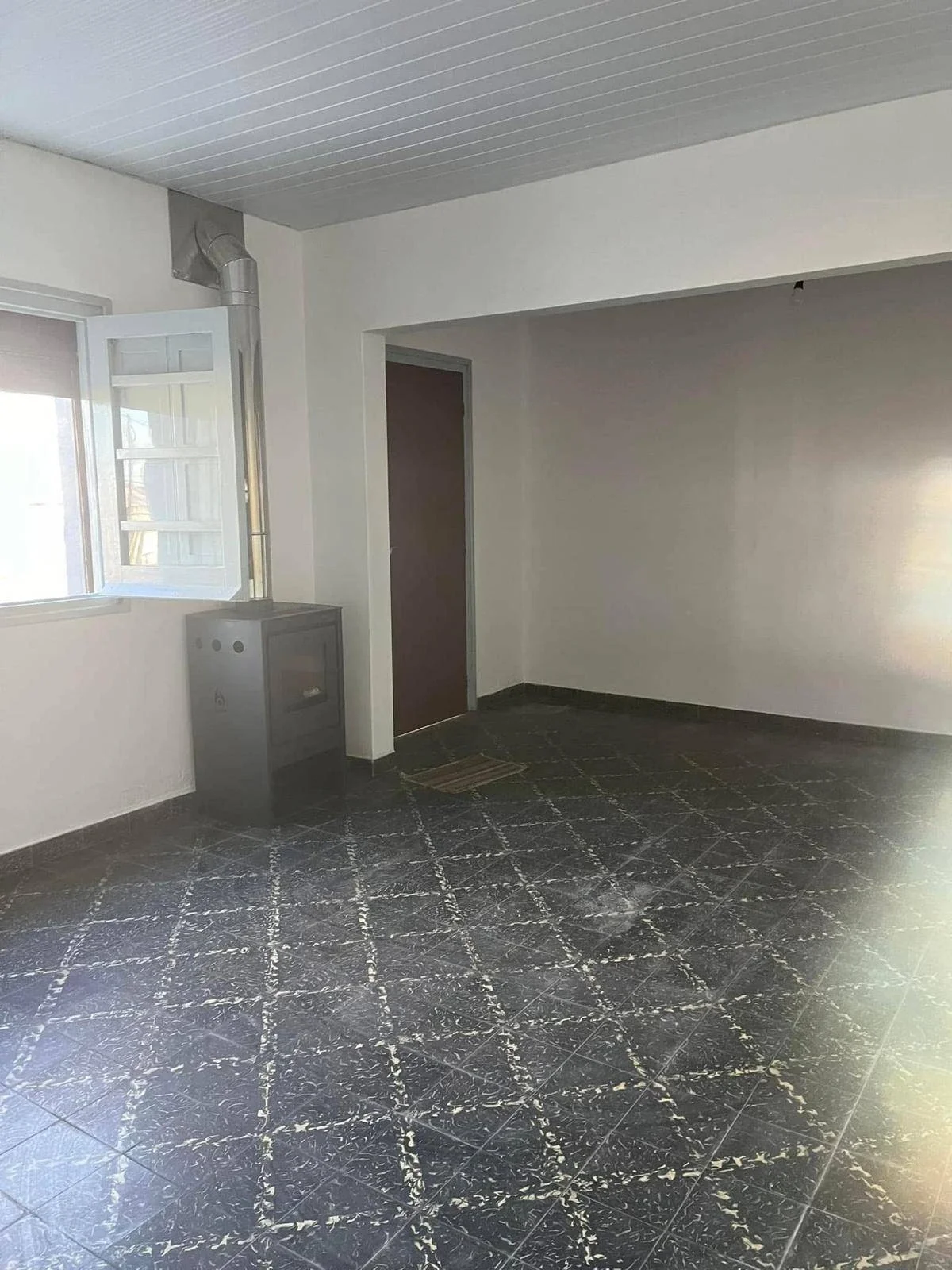 Casa en alquiler c/ cochera en Nueva Helvecia - Imagen 2