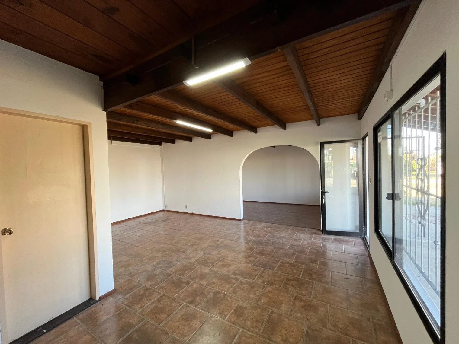 Local Comercial en alquiler ubicado en Colonia Valdense - Imagen 2