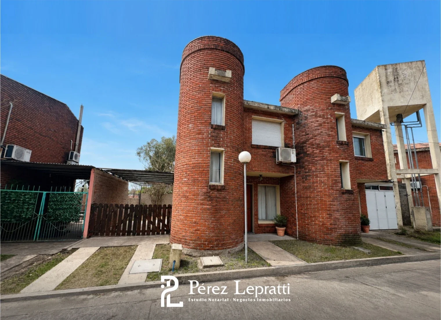 Casa en alquiler c/ cochera en Nueva Helvecia - Imagen 1