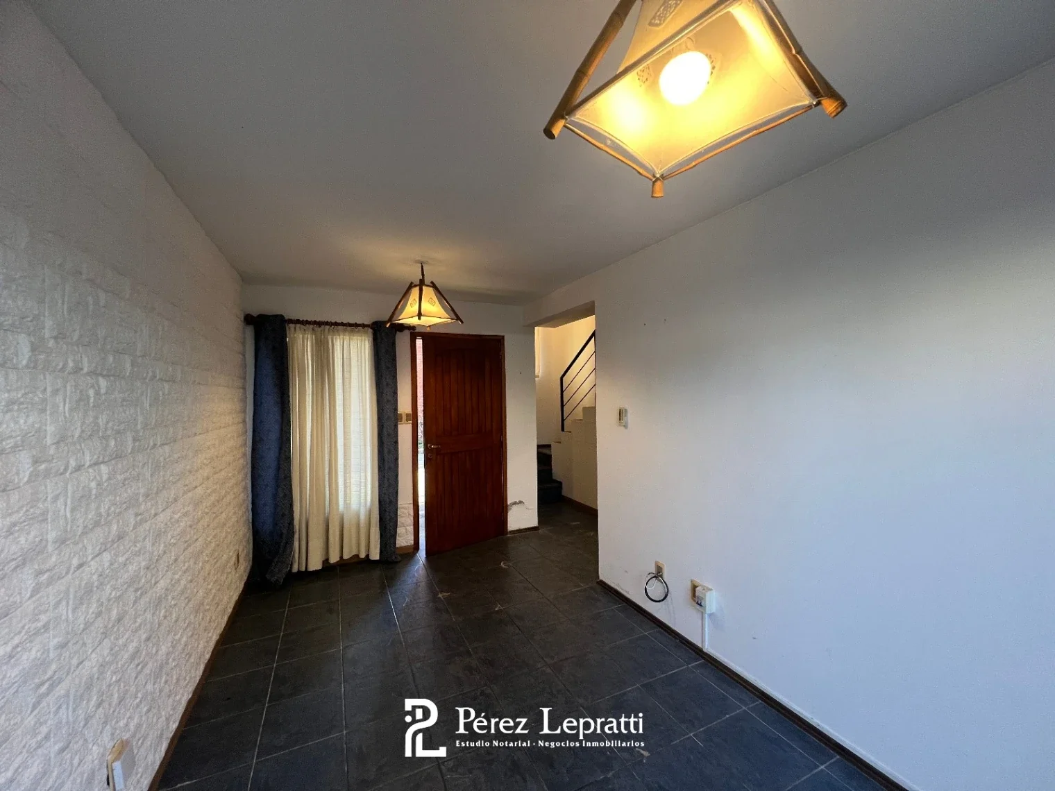 Casa en alquiler c/ cochera en Nueva Helvecia - Imagen 2